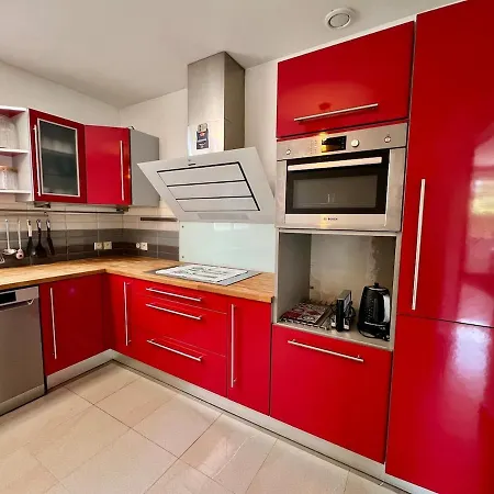 Magnifique Maison Entre Vignes Et Foret Lagorce